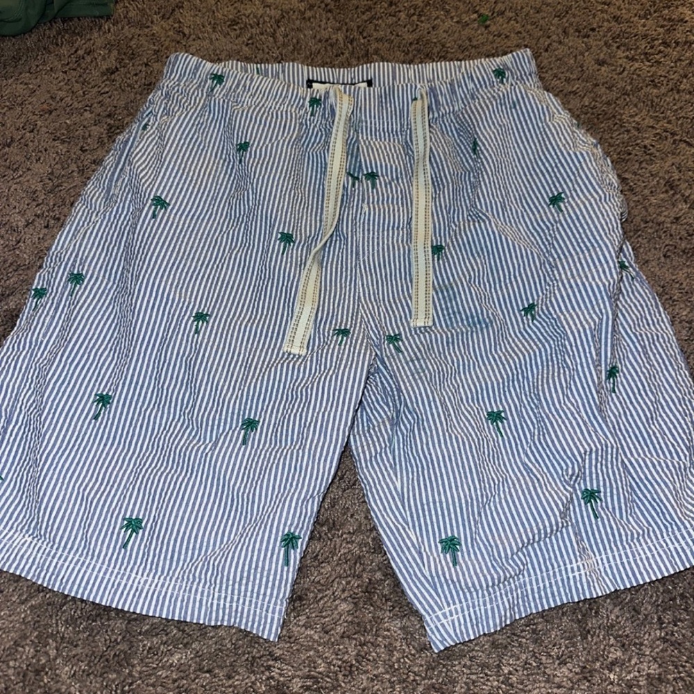 Menβs shorts